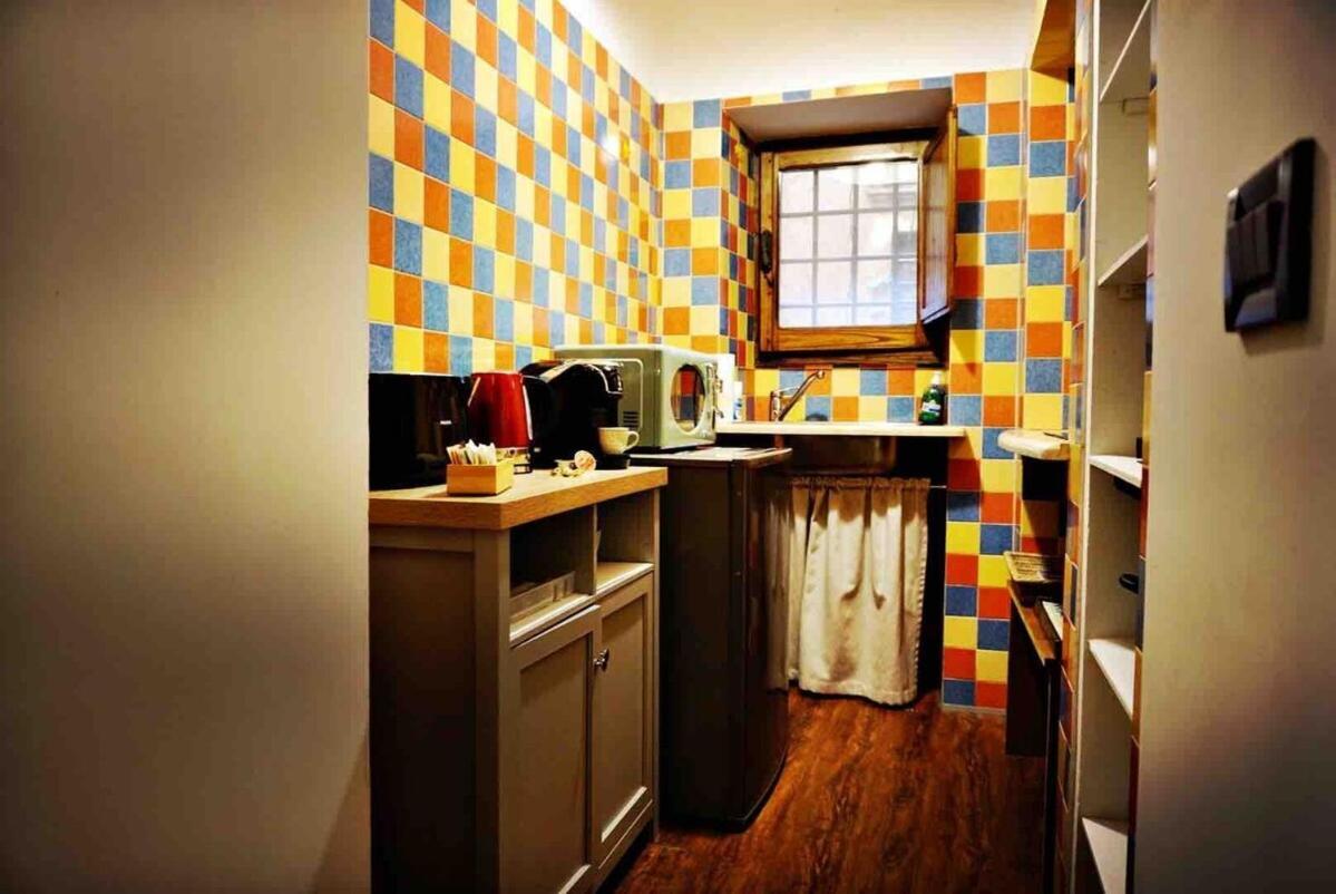 Maya Rhome Trastevere Róma Szoba fotó